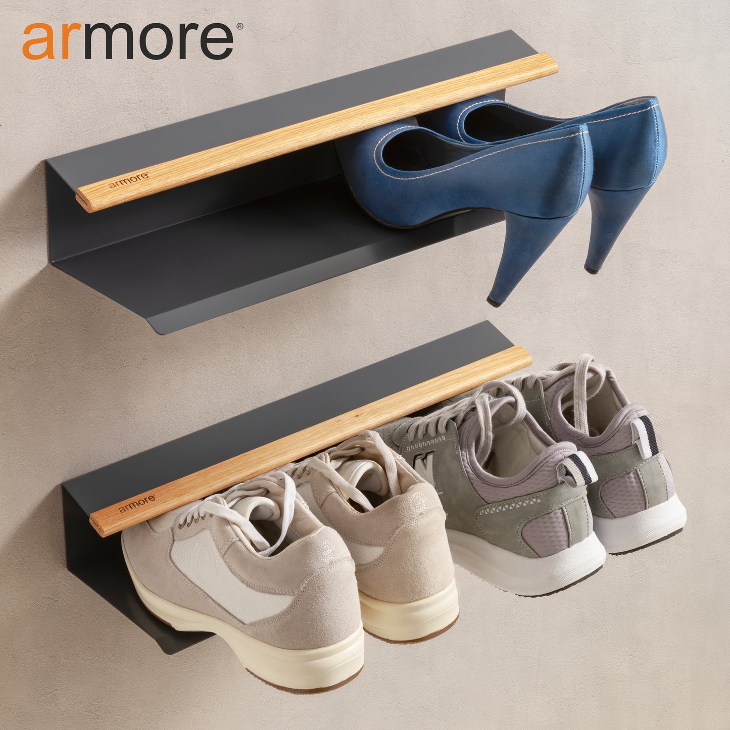 Shoe shelf in metal and wood